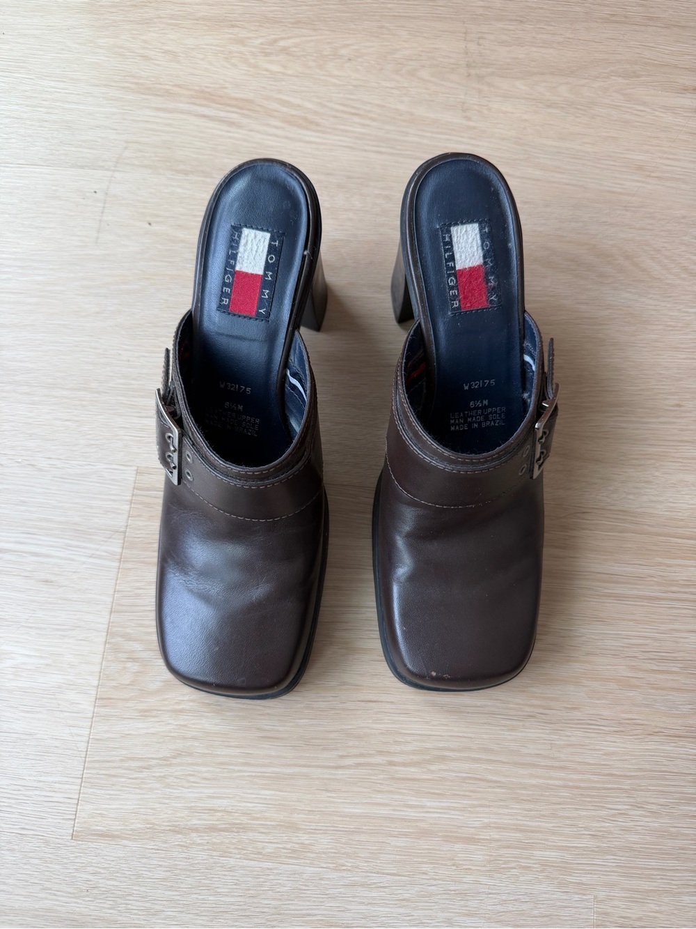 Tommy Hilfiger Brown Leather Buckle Block Heel Mules - Picture 3 of 8